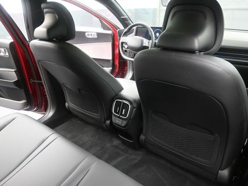 Used 2024 Hyundai Ioniq 6 Limited image 15