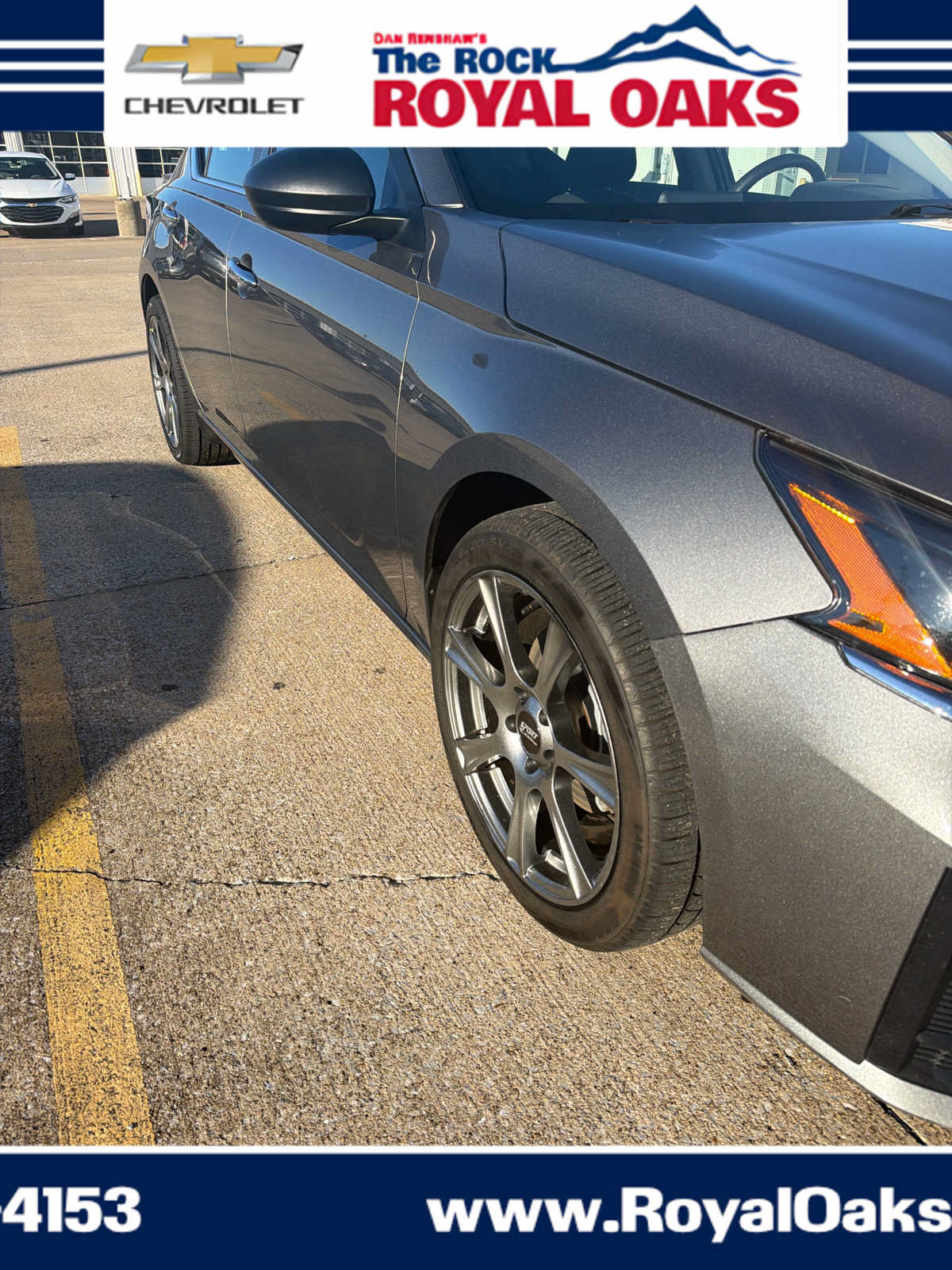 Used 2025 Nissan Altima 2.5 SV FWD image 10