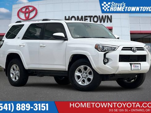 Used 2022 Toyota 4Runner SR5 AWD/4WD image 1