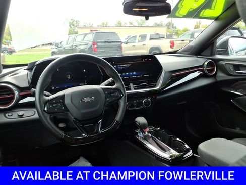 Used 2024 Chevrolet Trax RS w/ Driver Confidence Package FWD image 11