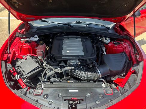 Used 2018 Chevrolet Camaro SS RWD image 26