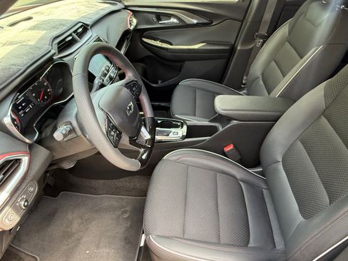 Used 2023 Chevrolet TrailBlazer RS w/ Convenience Package image 15