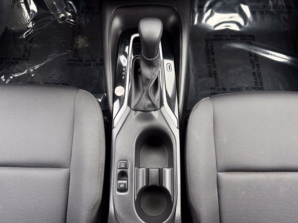 Used 2025 Toyota Corolla LE FWD image 18