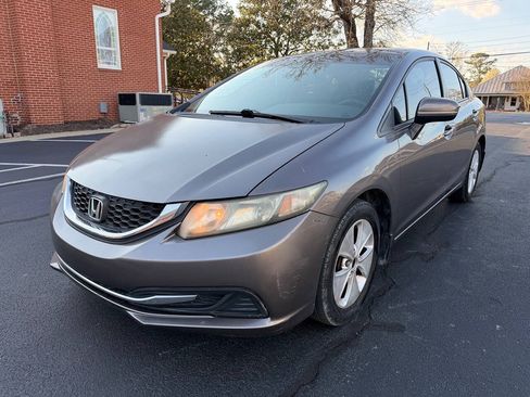 Used 2014 Honda Civic LX image 2