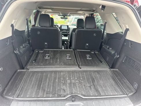 Certified 2023 Nissan Pathfinder Platinum AWD/4WD image 15