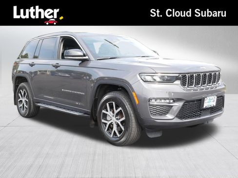 Used 2024 Jeep Grand Cherokee Limited AWD/4WD image 1