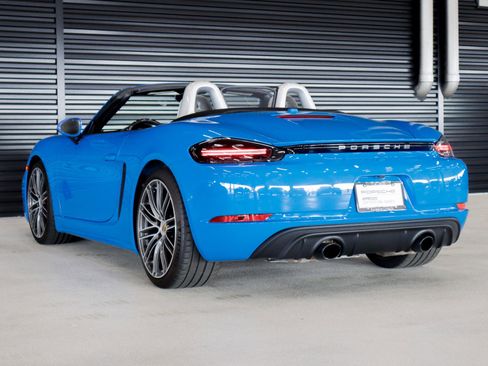 Used 2025 Porsche 718 Boxster GTS image 3