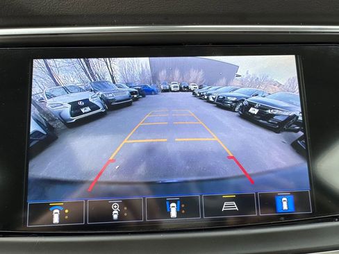 Used 2022 Buick Enclave Premium w/ Experience Buick Package image 33