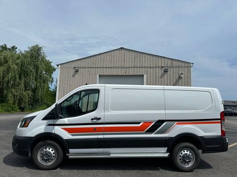 Used 2023 Ford Transit 250 Low Roof AWD w/ Exterior Upgrade Package image 7