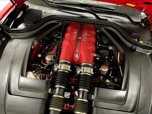 Used 2013 Ferrari California RWD image 32
