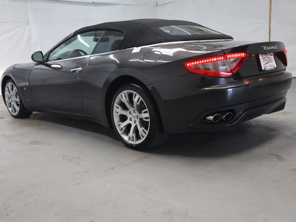 Used 2015 Maserati GranTurismo Convertible RWD image 5
