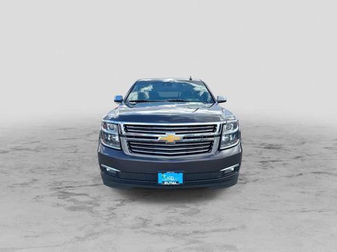 Used 2015 Chevrolet Suburban LTZ image 3