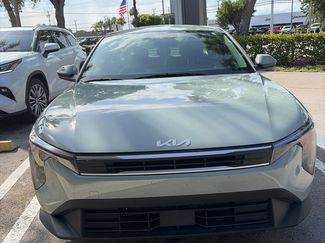 Used 2025 Kia K4 FWD video 1
