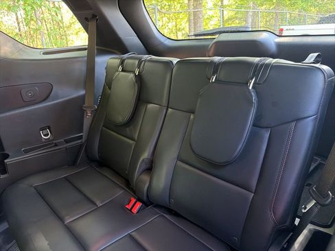 Used 2025 Ford Explorer ST-Line image 25