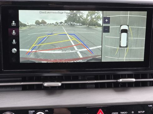 Used 2022 Kia Carnival SX FWD image 13