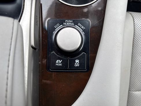 Used 2019 Lexus RX 450h AWD image 33