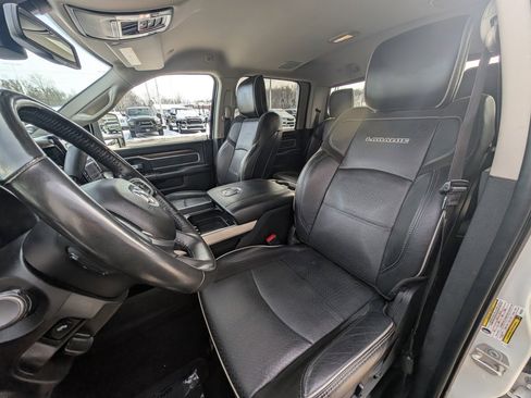 Used 2024 RAM 2500 Laramie image 14