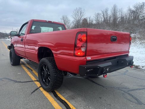 Used 2005 Chevrolet Silverado 2500 LS w/ Heavy-Duty Power Package image 7
