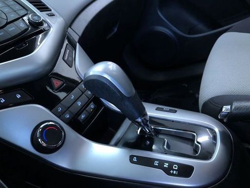 Used 2013 Chevrolet Cruze LS FWD image 27