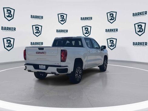 Used 2024 GMC Sierra 1500 AT4 w/ Technology Package AWD/4WD image 9