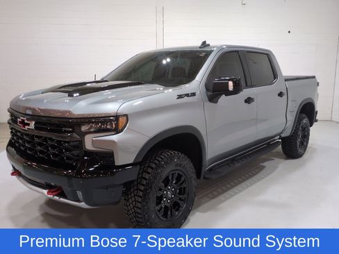Used 2023 Chevrolet Silverado 1500 ZR2 w/ Technology Package AWD/4WD image 7
