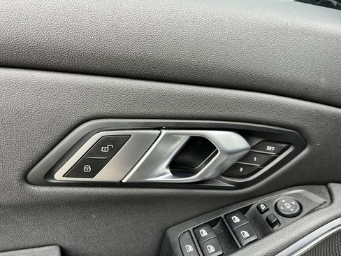 Used 2020 BMW 330i xDrive Sedan w/ Convenience Package image 12