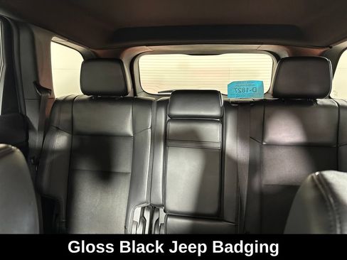 Used 2022 Jeep Grand Cherokee Laredo X AWD/4WD image 23