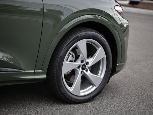 New 2025 Audi Q5 Prestige image 5