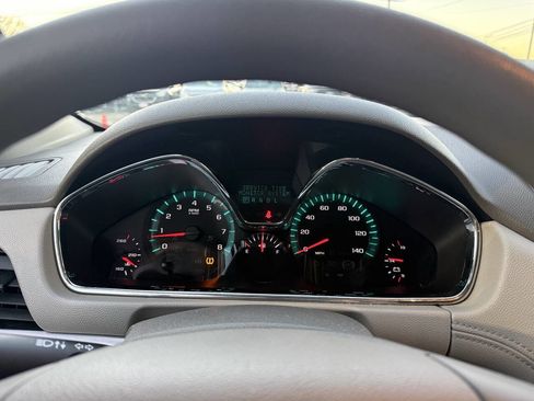 Used 2015 Chevrolet Traverse LS image 28