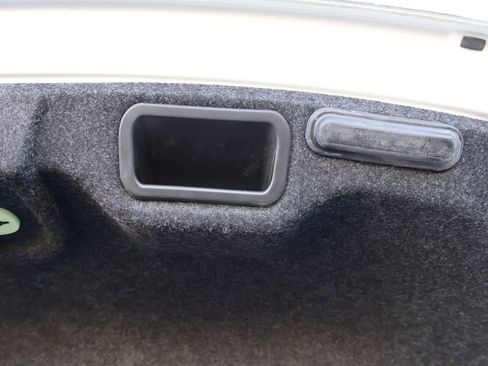 Used 2019 Chevrolet Impala LT image 23