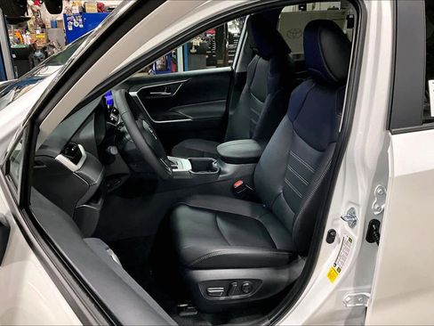 New 2025 Toyota RAV4 XLE Premium image 9