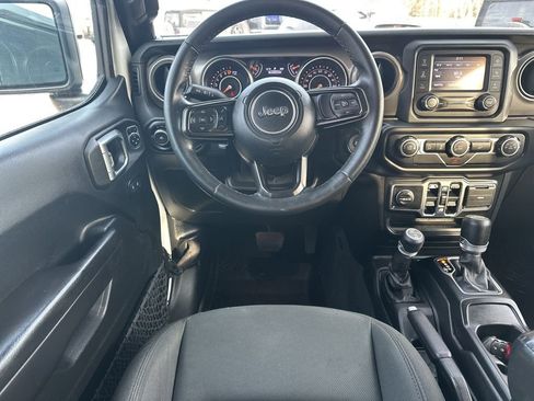 Used 2018 Jeep Wrangler Unlimited Sport S image 18