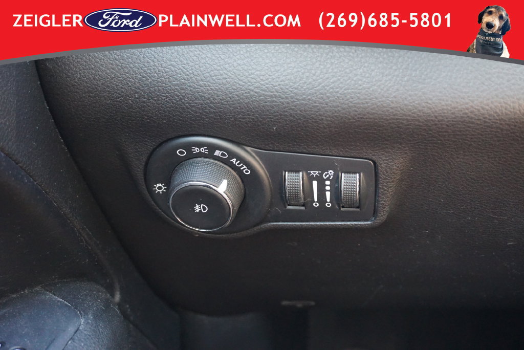 Used 2023 Jeep Compass Latitude AWD/4WD image 26