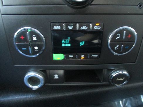 Used 2011 Chevrolet Silverado 1500 LT w/ All-Star Edition image 33