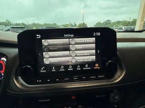 Used 2023 Nissan Rogue Platinum w/ Platinum Premium Package AWD/4WD image 13