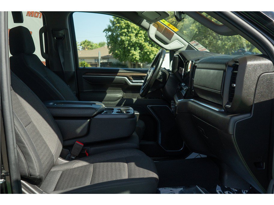 Used 2026 Chevrolet Silverado 1500 LT AWD/4WD image 6