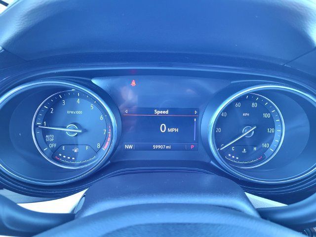 Used 2022 Buick Encore GX Essence w/ Experience Buick Package FWD image 21