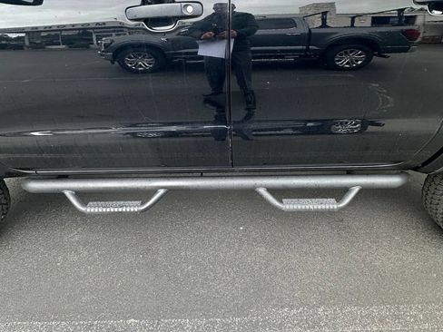 Used 2019 Ford Ranger XLT w/ Equipment Group 302A Luxury AWD/4WD image 9