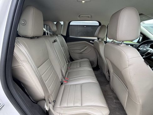 Used 2015 Ford Escape SE w/ Equipment Group 201A image 10