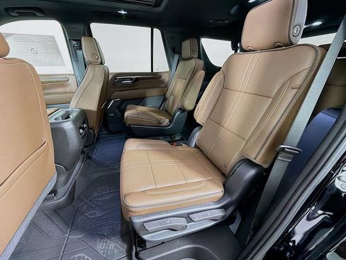 New 2026 Chevrolet Tahoe High Country w/ Sun And Tow Package AWD/4WD image 19