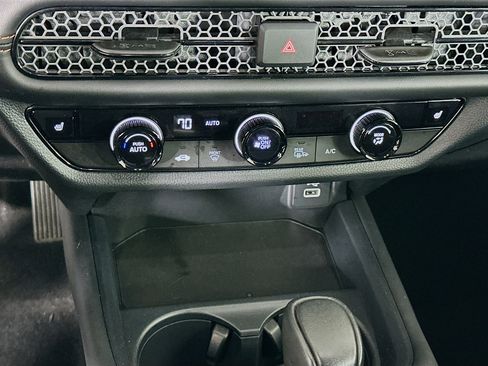 Used 2025 Honda HR-V Sport image 23