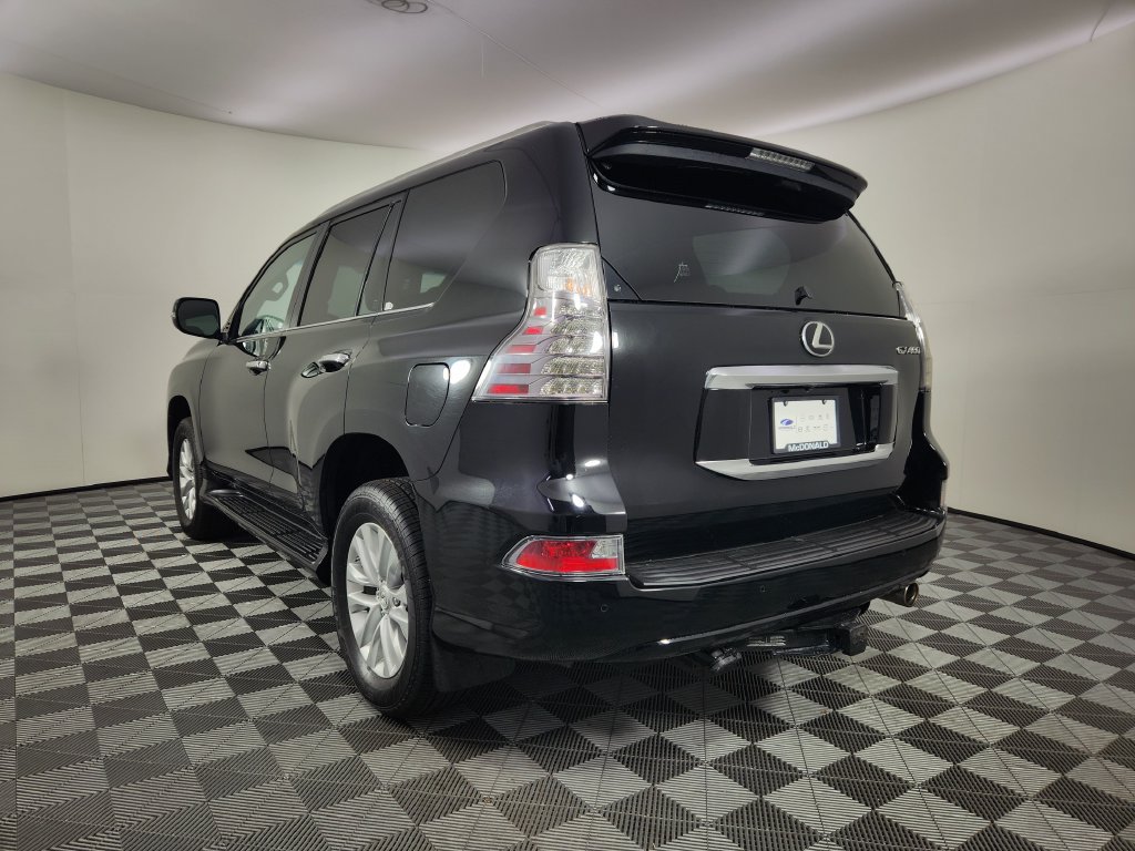 Used 2021 Lexus GX 460 Premium w/ Premium Package AWD/4WD image 3