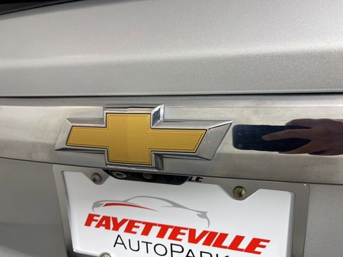 Used 2020 Chevrolet Traverse Premier image 19