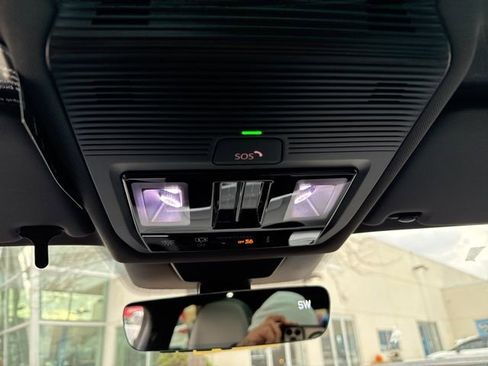 New 2026 Volkswagen Tiguan SE R-Line image 34