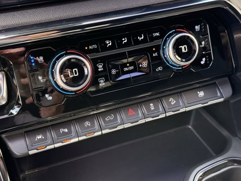 Used 2022 GMC Sierra 1500 AT4 w/ AT4 Premium Package image 23