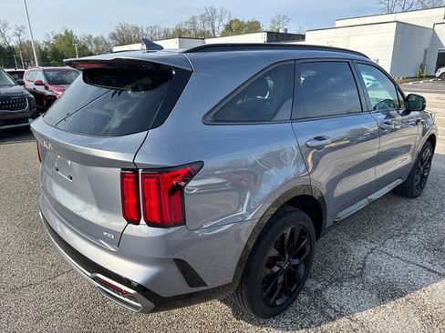 Certified 2023 Kia Sorento SX AWD/4WD image 7
