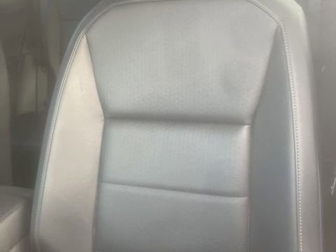 Used 2018 Volkswagen Tiguan SE w/ Panoramic Sunroof Package image 3