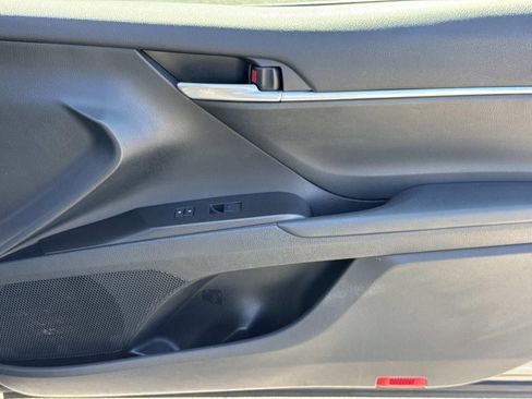 Used 2024 Toyota Camry SE image 24