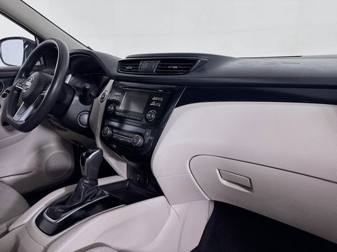 Used 2018 Nissan Rogue Sport SV FWD image 29