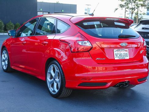 Used 2013 Ford Focus ST FWD image 9
